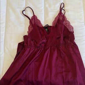 Victorias Secret Elegant Lace Trim Burgundy Chemise